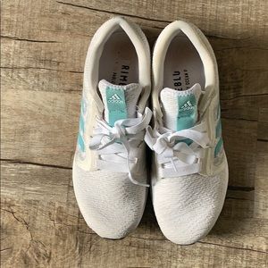 Women’s Adidas Edge Lux 4